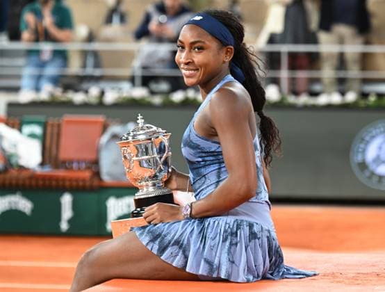 Roland Garros 2025, Grand Slam Tennis, Ladies Final, Paris, France, 7th June 2025 Coco Gauff (USA) celebrates winning the 2025 French Open Tennis Grand Slam Ladies Final at Roland Garros beating Aryna Sabalenka Paris Roland Garros Paris FRA, UK NEWSPAPERS OUT Copyright: xRogerxParkerx