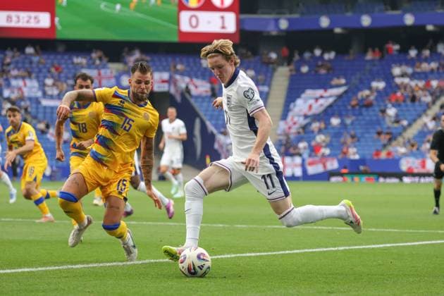 Spain - FIFA World Cup, WM, Weltmeisterschaft, Fussball 2026 European Qualifier - Andorra vs England - 07 06 2025 SPAIN, BARCELONA, JUNE 07. Anthony Gordon of England is challenged by Moises San Nicolas of Andorra during the FIFA World Cup 2026 European Qualifier Group K football match between Andorra and England at RCDE Stadium on June 07, 2025 in Barcelona, Spain. Photo by Manuel Blondeau AOP.Press Barcelona RCDE Stadium Catalunya Spain Copyright: x ManuelxBlondeau AOP.Pressx 20250607 015