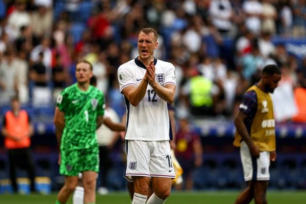 Andorra v England 2026 FIFA World Cup, WM, Weltmeisterschaft, Fussball Qualifier 07 06 2025. Group K Dan Burn (12) of England thanks fans at full time during the 2026 FIFA World Cup Qualifier match between Andorra and England at RCDE Stadium, Barcelona, Spain on 7 June 2025. Editorial use only , Copyright: xNigelxKeenex PSI-22232-0037