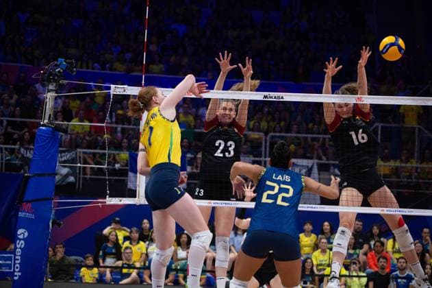 Germany vs Brazil RIO DE JANEIRO, RJ - 07.06.2025: GERMANY VS BRAZIL - Julia Bergmann (BRA), Sarah Straube (GER), Anastasia Cekulaev (GER), during a match valid for the Volleyball Nations League (VNL), held on June 7, 2025, at the Maracanazinho gym, in Rio de Janeiro, RJ, Brazil. (Photo: Renato Assis Fotoarena) x2750411x  RenatoxAssis