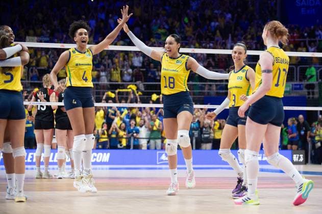 Germany vs Brazil RIO DE JANEIRO, RJ - 07.06.2025: GERMANY VS BRAZIL - Lorena Viezel (BRA), Jheovana Sebastiao (BRA), Macris Carneiro (BRA), during a match valid for the Volleyball Nations League (VNL), held on June 7, 2025, at the Maracanazinho gym, in Rio de Janeiro, RJ, Brazil. (Photo: Renato Assis Fotoarena) x2750442x  RenatoxAssis