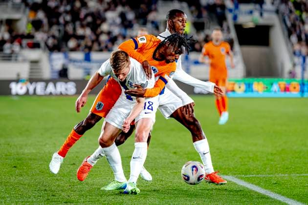 Sport Themen der Woche KW23 Sport Bilder des Tages Finland defender Jere Uronen, Netherlands defender Jeremie Frimpong during the match Finland - Netherlands at the Helsinki Olympic Stadium for the European Qualification Group G season 2025-2026 in HELSINKI, Finland on 7 june 2025, (photo by Marcel van Dorst EYE4images DeFodi Images) *** Finland defender Jere Uronen, Netherlands defender Jeremie Frimpong during the match Finland Netherlands at the Helsinki Olympic Stadium for the European Qualification Group G season 2025 2026 in HELSINKI, Finland on 7 june 2025, photo by Marcel van Dorst EYE4images DeFodi Images