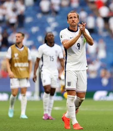June 7, 2025, Sabadell, Barcelona, Spain: Barcelona Spain 07.06.2025 Harry Kane (England) they celebrate the victory after the match during the European Qualifiers between Andorra and England at RCDE Stadium on 07 June 2025 in Barcelona. Sabadell Spain - ZUMAu50_ 20250607_zsp_u50_109 Copyright: xXavixUrgelesx