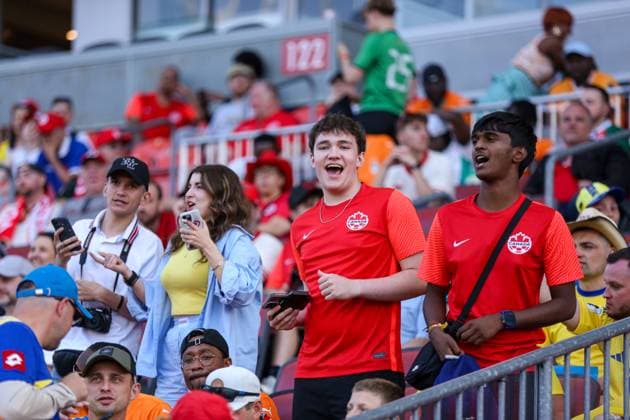 New Zealand v Ivory Coast - International Friendly, Länderspiel, Nationalmannschaft Fans wearing Team Canada jerseys are spotted at the 2025 Canadian Shield Tournament game between Cote d Ivoire (Ivory Coast) and New Zealand at BMO Field in Toronto, Ontario, Canada, on June 7. Toronto Ontario Canada  Copyright: xIndrawanxKumalax originalFilename:kumala-canadian250607_np0WD.jpg