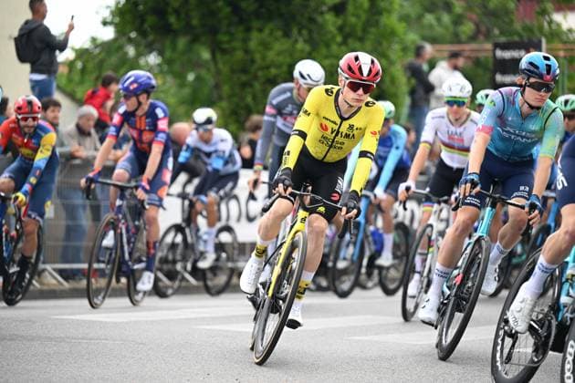 08-06-2025 Criterium Du Dauphine Libere; Tappa 01 Domerat - Montlucon; 2025, Visma - Lease A Bike; Vingegaard, Jonas; Domerat; 