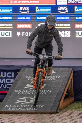 MOUNTAINBIKE - UCI MTB World Series LEOGANG,AUSTRIA,08.JUN.25 - CYCLING, MOUNTAIN BIKE - UCI Mountainbike World Cup, Enduro. Image shows Lief Rodgers (CAN).  GEPAxpictures xWolfgangxKofler