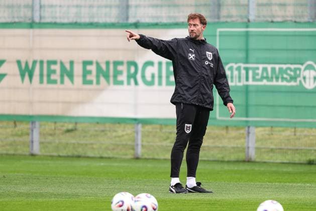 SOCCER - FIFA WC quali, SMR vs AUT VIENNA,AUSTRIA,08.JUN.25 - SOCCER - FIFA World Cup, WM, Weltmeisterschaft, Fussball 2026, European Qualifiers, group stage, OEFB international match, Länderspiel, Nationalmannschaft San Marino vs Austria, preview, training AUT. Image shows assistant coach Lars Kornetka (AUT).  GEPAxpictures xArminxRauthner
