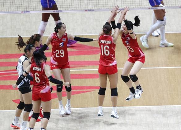 (250608) -- BEIJING, June 8, 2025 -- Players of Thailand celebrate scoring during the Pool 3 match between France and Thailand at the Women s Volleyball Nations League (VNL) 2025 at the National Indoor Stadium in Beijing, China, June 8, 2025. ) (SP)CHINA-BEIJING-VOLLEYBALL-VNL-FRANCE VS THAILAND (CN) LuoxYuan 