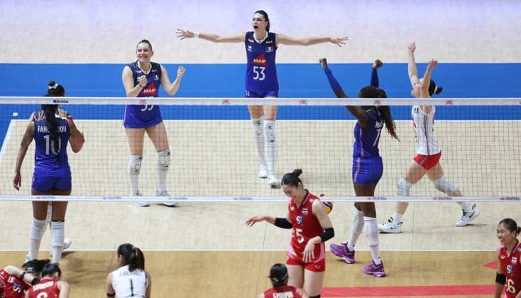 (250608) -- BEIJING, June 8, 2025 -- Players of France celebrate scoring during the Pool 3 match between France and Thailand at the Women s Volleyball Nations League (VNL) 2025 at the National Indoor Stadium in Beijing, China, June 8, 2025. ) (SP)CHINA-BEIJING-VOLLEYBALL-VNL-FRANCE VS THAILAND (CN) LuoxYuan 