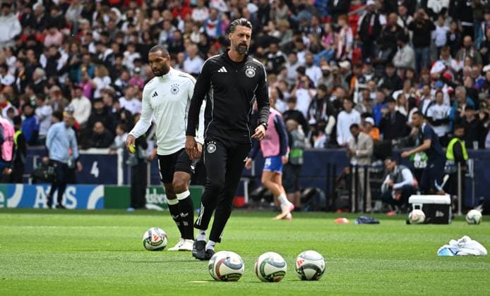 08.06.2025, xsltx, Fussball UEFA Nations League Platz 3, Deutschland - Frankreich v.l. Co Trainer Sandro Wagner (Deutsche Fussball Nationalmannschaft DFB) (DFL DFB REGULATIONS PROHIBIT ANY USE OF PHOTOGRAPHS as IMAGE SEQUENCES and or QUASI-VIDEO) Stuttgart
