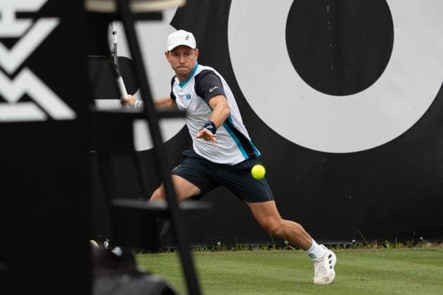 James Duckworth holt fokussiert zur Vorhand aus, James Duckworth vs. Nikolos Bassilaschwili, Tennis, ATP, Tennis Herren Turnier, Boss-Open, Court No. 1, Colosseum, Qualifikation, 08.06.2025, James Duckworth vs. Nikolos Bassilaschwili, Tennis, ATP-Turnier, Boss-Open, Court No. 1, Colosseum, Qualifikation, 08.06.2025, Stuttgart Copyright: xEibner-Pressefoto EdwardxCheungx EP_ECG