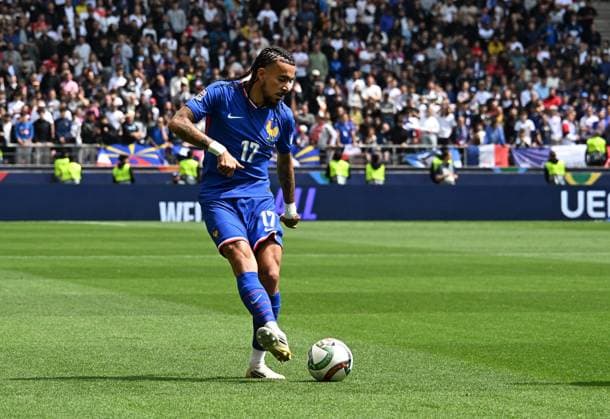 08.06.2025, xsltx, Fussball UEFA Nations League Platz 3, Deutschland - Frankreich v.l. Malo Gusto (Frankreich) FREISTELLER (DFL DFB REGULATIONS PROHIBIT ANY USE OF PHOTOGRAPHS as IMAGE SEQUENCES and or QUASI-VIDEO) Stuttgart