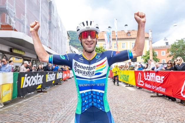 08.06.2025, Lienz, AUT, 37. Dolomitenradrundfahrt, 10. SuperGiroDolomiti, im Bild Rene Pammer (AUT, 1, Platz 110km Dolomitenradrundfahrt) Rene Pammer (AUT 1st Placed 110km Dolomitenradrundfahrt) during the 37th Dolomite Cycling Tour and 10th SuperGiroDolomiti. Lienz, Austria on 2025 06 08. Expa Lienz