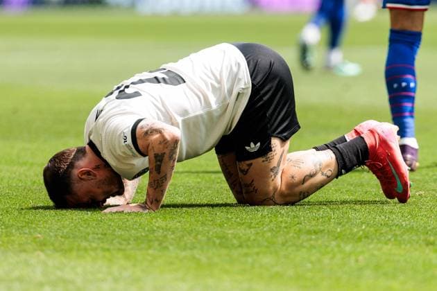 UEFA Nations League Finals: Deutschland - Frankreich; 08.06.2025 David Raum (Deutschland, 22) auf dem Boden, Schmerz UEFA Nations League Finals: Spiel um Platz 3 Deutschland - Frankreich; Stuttgart, Arena Stuttgart am 08.06.2025 Copyright: xBEAUTIFULxSPORTS Wunderlx