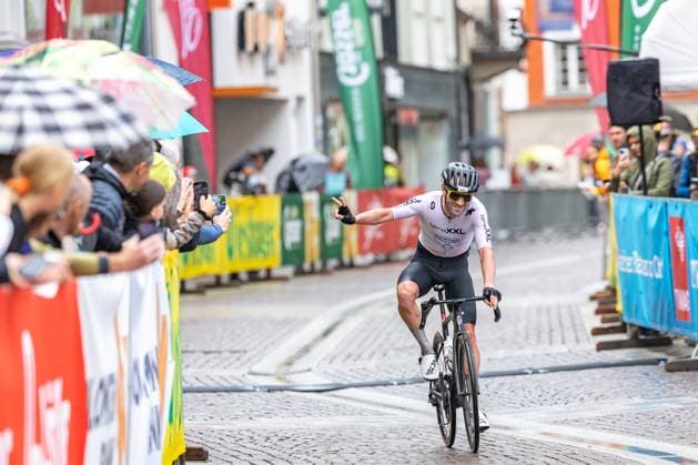 08.06.2025, Lienz, AUT, 37. Dolomitenradrundfahrt, 10. SuperGiroDolomiti, im Bild Jack Burke (CAN, Sieger Super Giro Dolomiti) Jack Burke (CAN winner Super Giro Dolomiti) during the 37th Dolomite Cycling Tour and 10th SuperGiroDolomiti. in Lienz, Austria on 2025 06 08. Expa Lienz