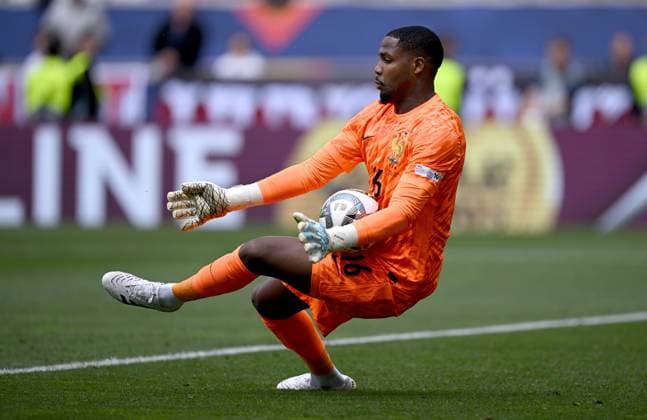 FUSSBALL UEFA Nations League 2024 2025 Spiel um Platz 3 in Stuttgart Deutschland - Frankreich 08.06.2025 Torwart Mike Maignan (Frankreich)