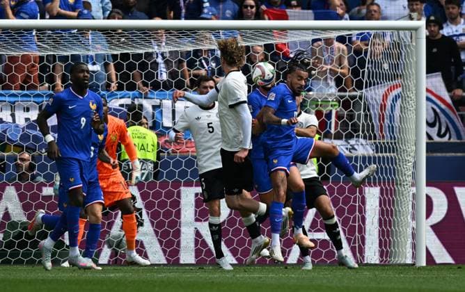 08.06.2025, xsltx, Fussball UEFA Nations League Platz 3, Deutschland - Frankreich v.l. Nick Woltermade (Deutsche Fussball Nationalmannschaft DFB) (DFL DFB REGULATIONS PROHIBIT ANY USE OF PHOTOGRAPHS as IMAGE SEQUENCES and or QUASI-VIDEO) Stuttgart