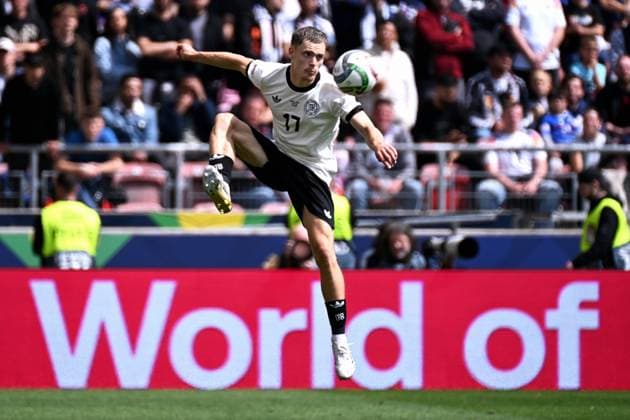 Fussball, UEFA Nations League, Spiel um Platz 3, MHP-Arena Stuttgart: Deutschland - Frankreich; Florian Wirtz (GER). Aktion, Einzelbild.