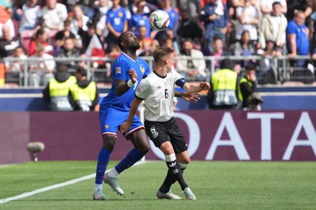 Marcus Thuram (Frankreich, France, 09) gegen Joshua Kimmich (Deutschland Germany, 6) - Stuttgart 08.06.2025: Deutschland vs. Frankreich, Nations League Finals, Spiel um Platz 3, M3, MHP Arena