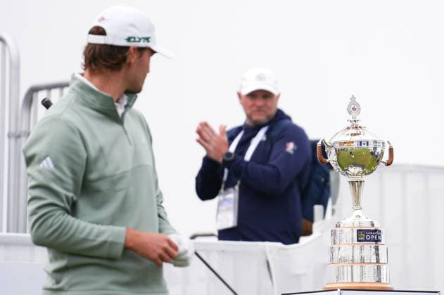 RBC Canadian Open 2025 - Final Round CALEDON, CANADA - JUNE 8 : Rasmussen Hojgaard of Denmark looks at the trophy before his tee shot on the 1st hole during the final round of the RBC Canadian Open 2025 at TPC Toronto at Osprey Valley in Caledon, Ontario, Canada on June 8, 2025. Mert Alper Dervis Anadolu Caledon Canada. Editorial use only. Please get in touch for any other usage.  Copyright: x2025xAnadoluxMertxAlperxDervisx