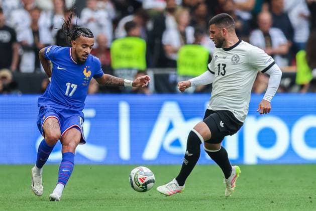 UEFA Nations League Finals 2025 Germany Spiel um Platz 3 Deutschland - Frankreich am 08.06.2025 in der Stuttgart Arena in Stuttgart Malo Gusto ( Frankreich ), links - Deniz Undav (Deutschland), rechts