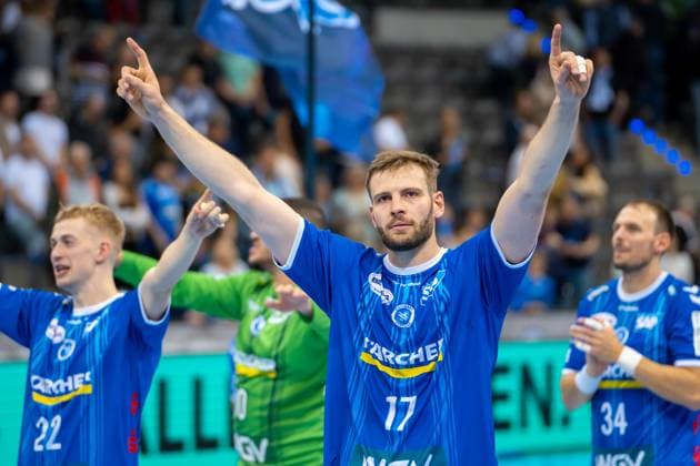 Handball I Herren I Saison 2024-2025 I Bundesliga I 34. Spieltag I TVB Stuttgart - SC DHfK Leipzig I 08.06.2025 Samuel Röthlisberger (17, TVB Stuttgart) jubelt Stuttgart Porsche Arena Baden-Württemberg Deutschland Copyright: xLobeca MaxxPetershansx
