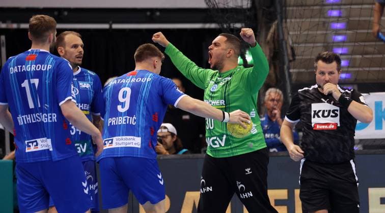 BAU 08.06.2025 Stuttgart Handball TVB Stuttgart vs SC DHFK Leipzig, Samir Bellahcene (TVB, 2.v.r) jubelt