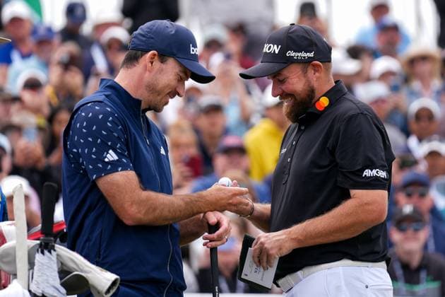 RBC Canadian Open 2025 - Final Round CALEDON, CANADA - JUNE 8 : Shane Lowry of Ireland (R) gestures with Nick Taylor of Canada (L) before taking their tee shots on the 1st hole during the final round of the RBC Canadian Open 2025 at TPC Toronto at Osprey Valley in Caledon, Ontario, Canada on June 8, 2025. Mert Alper Dervis Anadolu Ontario Canada. Editorial use only. Please get in touch for any other usage.  Copyright: x2025xAnadoluxMertxAlperxDervisx
