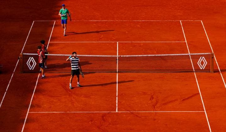 Carlos Alcaraz wins the third set 6-4 French Open Tennis, Day Fifteen, Tennis, Roland Garros, Paris, France - 08 Jun 2025 EDITORIAL USE ONLY No use with unauthorised audio, video, data, fixture lists, club league logos or live services. Online in-match use limited to 120 images, no video emulation. No use in betting, games or single club league player publications. Copyright: xJavierxGarcia Shutterstockx 15346224af