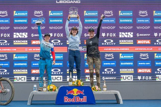 MOUNTAINBIKE - UCI MTB World Series LEOGANG,AUSTRIA,08.JUN.25 - CYCLING, MOUNTAIN BIKE - UCI Mountainbike World Cup, Enduro. Image shows Simona Kuchynokova (SVK), Ella Conolly (GBR) and Winni Goldsbury (NZL).  GEPAxpictures xWolfgangxKofler