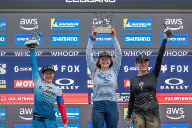 MOUNTAINBIKE - UCI MTB World Series LEOGANG,AUSTRIA,08.JUN.25 - CYCLING, MOUNTAIN BIKE - UCI Mountainbike World Cup, Enduro. Image shows Simona Kuchynokova (SVK), Ella Conolly (GBR) and Winni Goldsbury (NZL).  GEPAxpictures xWolfgangxKofler