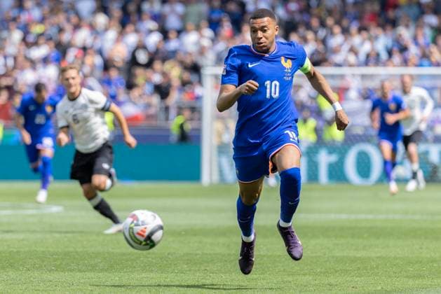 Stuttgart, Germany, June 08st 2025: Kylian MbappÃ (10 FRA) during the UEFA Nations League 3rd Place between Germany and France at Stuttgart Arena in Stuttgart, Germany. Philipp Kresnik (Philipp Kresnik SPP) Copyright: xPhilippxKresnikx xSPPx spp-en-PhKrSp-1KRE0148