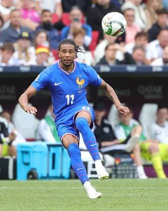 08.06.2025, Nations League, Deutschland vs Frankreich, Stuttgart Football Arena, Fussball im Bild: Michael Olise (Frankreich)
