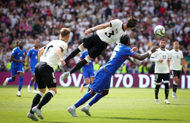 08.06.2025, Nations League, Deutschland vs Frankreich, Stuttgart Football Arena, Fussball im Bild: Joshua Kimmich (Deutschland), Robin Koch (Deutschland) und Marcus Thuram (Frankreich)