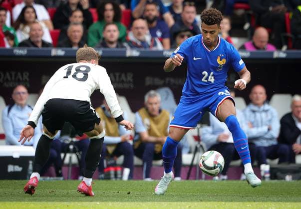 08.06.2025, Nations League, Deutschland vs Frankreich, Stuttgart Football Arena, Fussball im Bild: Maximilian Mittelstaedt (Deutschland) vs Desire Doue (Frankreich)