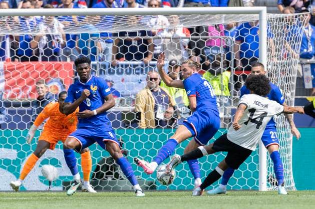 Stuttgart, Germany, June 08st 2025: Karim Adeyemi (14 GER) shoots during the UEFA Nations League 3rd Place between Germany and France at Stuttgart Arena in Stuttgart, Germany. Philipp Kresnik (Philipp Kresnik SPP) Copyright: xPhilippxKresnikx xSPPx spp-en-PhKrSp-1KRE0188