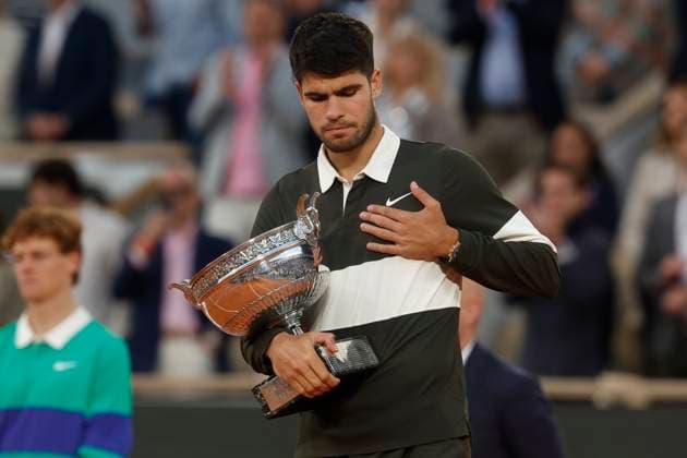 June 8, 2025, Paris, Paris, France: Carlos Alcaraz (ESP) during the trophy ceremony of the tennis Grand Slam of Roland Garros 2025 menÃ¢â‚¬â ¢s final match between Jannik Sinner (ITA) and Carlos Alcaraz (ESP) at Philippe Chatrier central court in Roland Garros Stadium - on June 08 2025.Paris - France Paris France - ZUMAb253 20250608_zsp_b253_154 Copyright: xLoicxBaratouxx