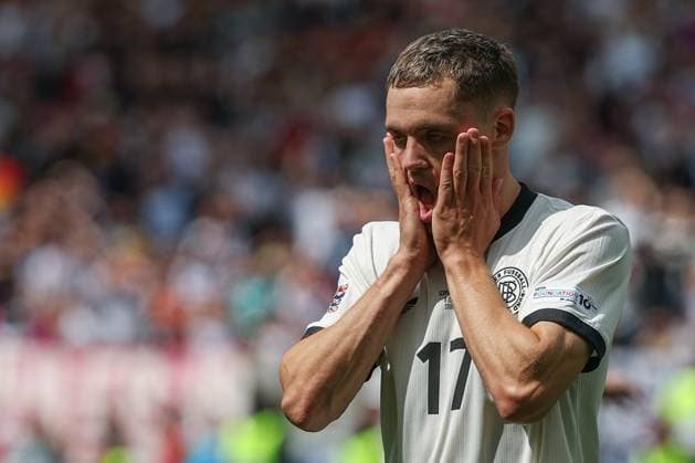 Sport Themen der Woche KW23 Sport Bilder des Tages UEFA Nations League Spiel um Platz 3 - 24 25 - Deutschland - Frankreich am 08.06.2025 in der MHP Arena in Stuttgart Florian Wirtz (Deutschland 17) unzufrieden, enttäuscht, enttaeuscht, niedergeschlagen *** UEFA Nations League match for third place 24 25 Germany France on 08 06 2025 at the MHP Arena in Stuttgart Florian Wirtz Germany 17 dissatisfied, disappointed, disappointed, dejected MH
