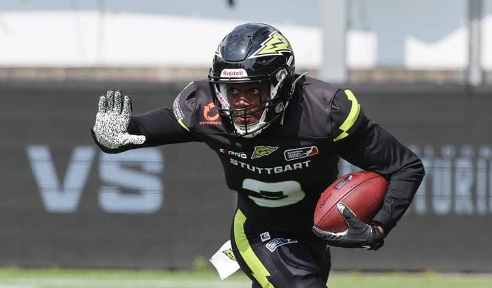 Sport Themen der Woche KW23 Sport Bilder des Tages BAU Stuttgart American Football ELF , Stuttgart Surge vs. Munich Ravens , Mike Harley ( Surge ) *** BAU Stuttgart American Football ELF , Stuttgart Surge vs Munich Ravens , Mike Harley Surge