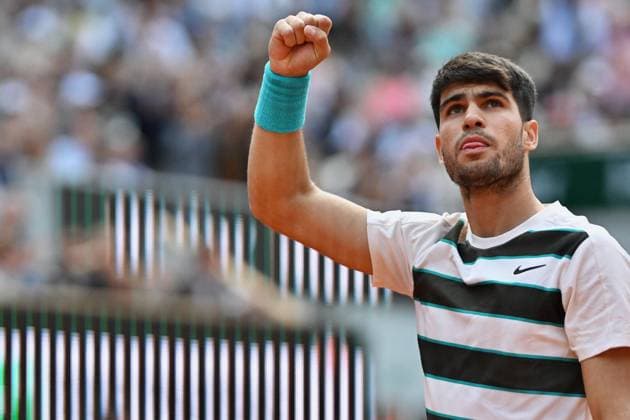 2025 French Open Mens Singles Final Carlos Alcaraz of Spain holds the Coupe des Mousquetaires trophy f ollowing his victory over Jannik Sinner of Italy in the Men s Singles Final match on Day Fifteen of the 2025 French Open at Roland Garros on June 08, 2025 in Paris, France. Photo by Franck Castel ABACAPRESS.COM Paris Ile-de-France France  Copyright: xCastelxFranck ABACAx