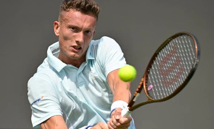 Jiri Lehecka CZE Aktion Tennis Herren BOSS Open ATP, Tennis Herren 500 Stuttgart 2025 Weissenhof BOSS Open ATP 500 Stuttgart 2025