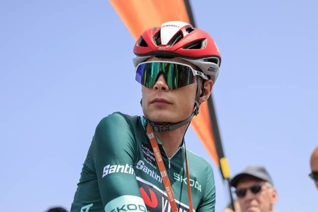 VINGEGAARD Jonas, Team Visma Lease a Bike, during the presentation Team, during the Criterium du Dauphine, Premilhat, Issoire - 06 09 2025 - Stage 2 - 204,6 km during Criterium du Dauphine 2025 - Stage 2, Street Cycling race in France, France, June 09 2025  Copyright: xStefanoxCavasino IPAxSportx xipa-agency.netx xx IPA_58826601 IPA_Agency_IPA58826601
