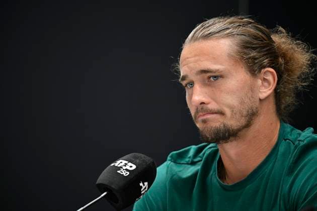 PK Pressekonferenz Alexander Zverev (GER) nachdenklich Gestik Geste Tennis Herren BOSS Open ATP, Tennis Herren 250 Stuttgart 2025 Weissenhof BOSS Open ATP 250 Stuttgart 2025