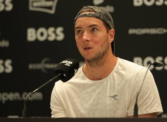 Tennis, ATP-Turnier in Stuttgart, Jan-Lennard Struff Pressekonferenz 08.06.2025,Nations League, Deutschland vs Frankreich , im Bild: Jan Lennard Struff (GER) PK bei Boss Open 2025