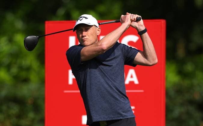 REPRO FREE *PRESS RELEASE NO REPRODUCTION FEE* EDITORIAL USE ONLY Golf Ireland ISPS Handa Irish G4D Open, Roganstown, Dublin 10 6 2025 Paul Musgrove takes his tee on the 1st hole Paul Musgrove takes his tee on the 1st hole 10 6 2025  Copyright: x INPHO JamesxCrombiex JCR17452