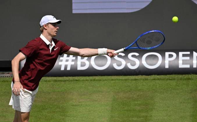 Denis Shapolov CAN Aktion Tennis Herren BOSS Open ATP, Tennis Herren 250 Stuttgart 2025 Weissenhof BOSS Open ATP 250 Stuttgart 2025