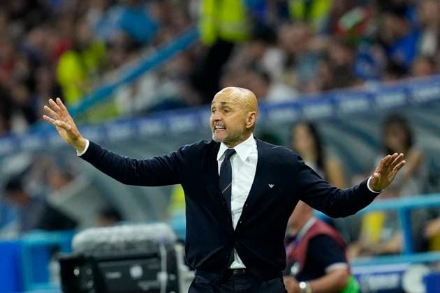 Head Coach Luciano Spalletti (Italy) gestures, FIFA 2026 World Cup Qualifier, Italy and Moldova , Mapei Stadium, June 9, 2025, Reggio Emilia, Italy.