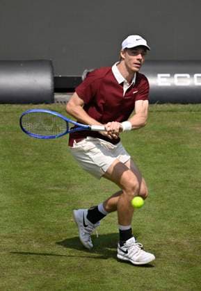Denis Shapolov CAN Aktion Tennis Herren BOSS Open ATP, Tennis Herren 250 Stuttgart 2025 Weissenhof BOSS Open ATP 250 Stuttgart 2025