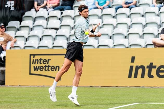 BOSS OPEN ATP250; 10.06.2025 Arthur Rinderknech (FRA) im Match gegen Denis Shapovalov (CAN) BOSS OPEN ATP250; Stuttgart, Tennisclub Weissenhof am 10.06.2025 Copyright: xBEAUTIFULxSPORTS Wunderlx