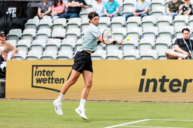 BOSS OPEN ATP250; 10.06.2025 Arthur Rinderknech (FRA) im Match gegen Denis Shapovalov (CAN) BOSS OPEN ATP250; Stuttgart, Tennisclub Weissenhof am 10.06.2025 Copyright: xBEAUTIFULxSPORTS Wunderlx